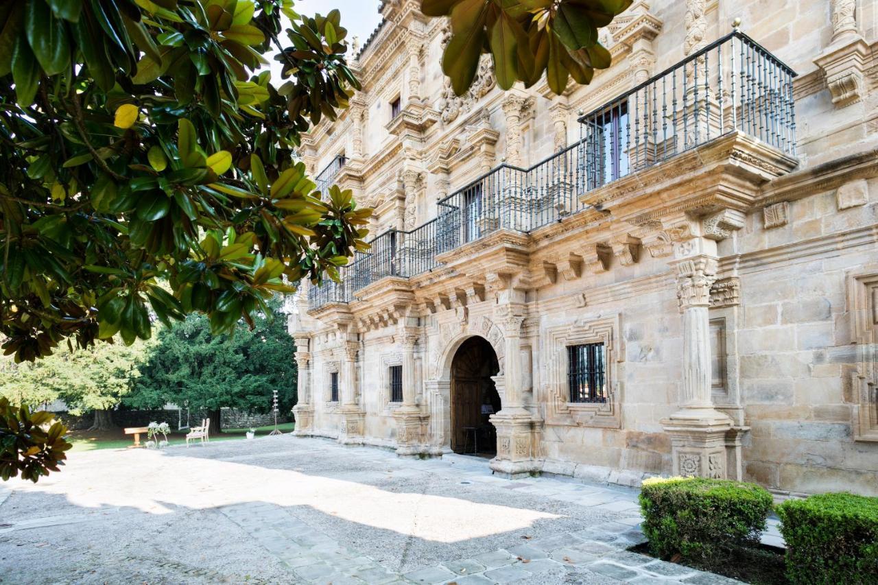 Abba Palacio De Sonanes Hotel Villacarriedo Exterior photo