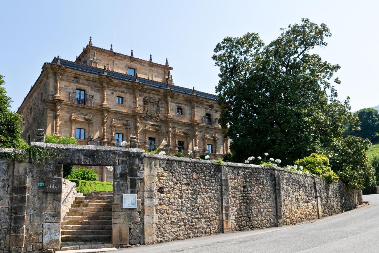 Abba Palacio De Sonanes Hotel Villacarriedo Exterior photo